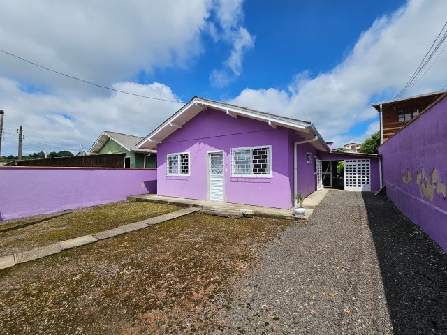 Casa 04 dormitórios(sendo 01 suíte) - Guarujá