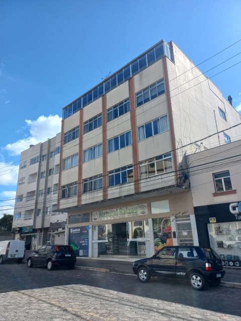 Apartamento 02 dormitórios (01 suíte Master com closet)- Residencial Raineri Castagna 