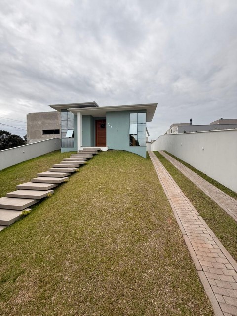 Casa 03 dormitórios (01 suíte)-Loteamento Parque das Araucárias 