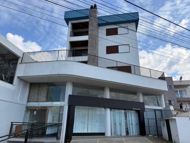 Apartamento sendo 03 Suítes- Residencial Mantova 