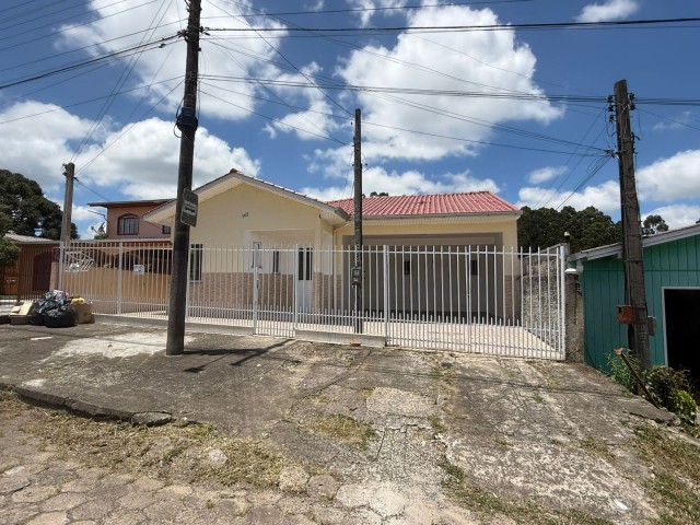 Casa 03 Dormitórios (01 suíte)- Caravágio 