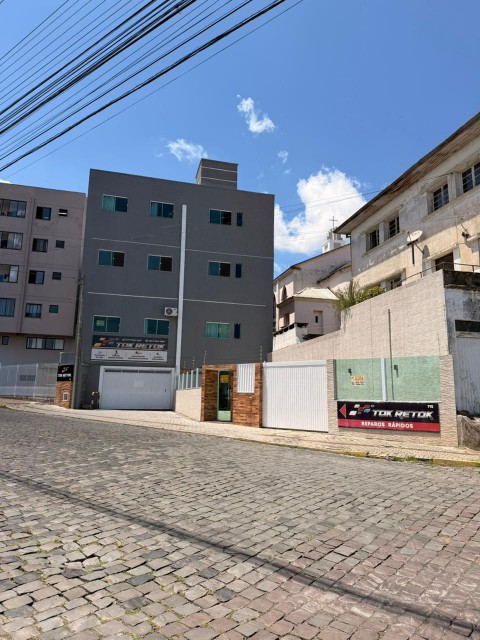 Apartamento 02 Dormitórios- Centro 