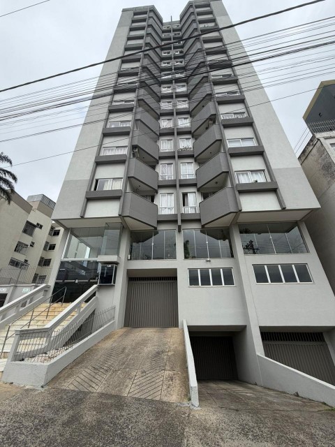 Apartamento 02 dormitórios- Edifício Rembrandt