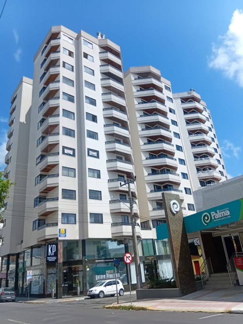 Apartamento 03 dormitórios (01 suíte)- Edifício Maziero  