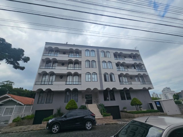 Apartamento à venda no Centro de Lages- Edifício Cláudia