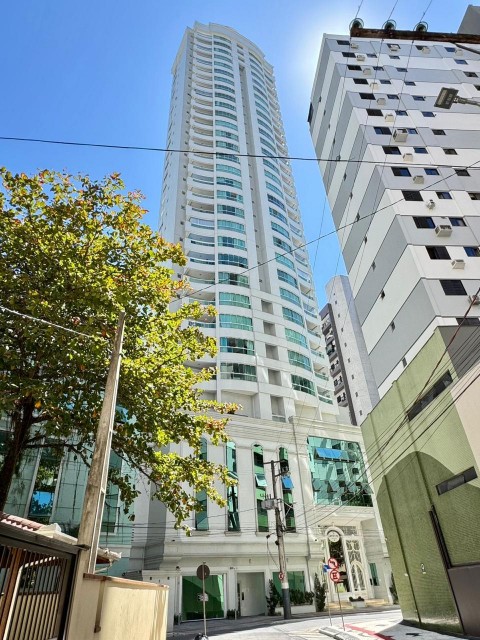 Apartamento 03 suítes- Edifício Vale dos Reis  