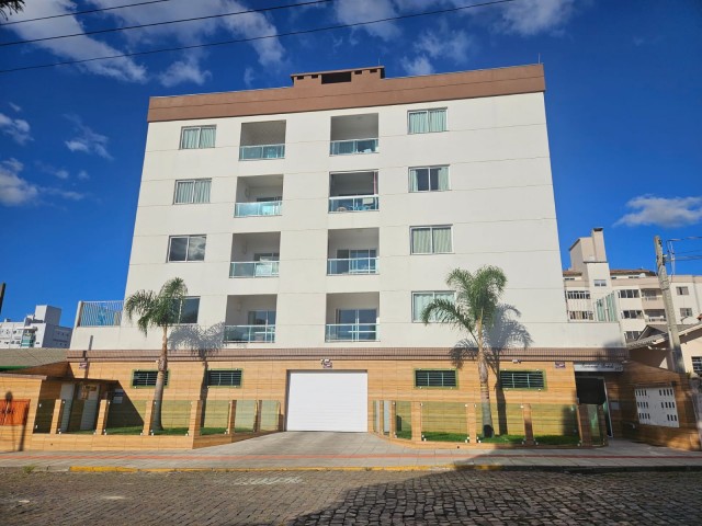 Apartamento à Venda no Residencial Rochedo