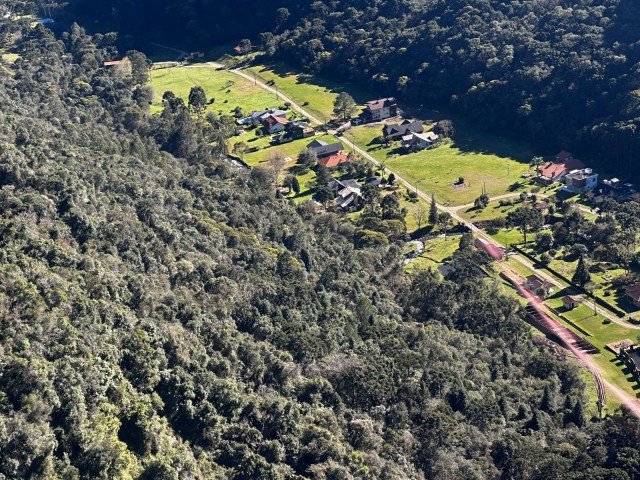 Terreno no Condomínio Pinheiro Marcado