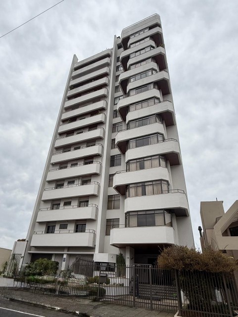 Apartamento 03 dormitórios(01 suíte master) - Residencial Versailles