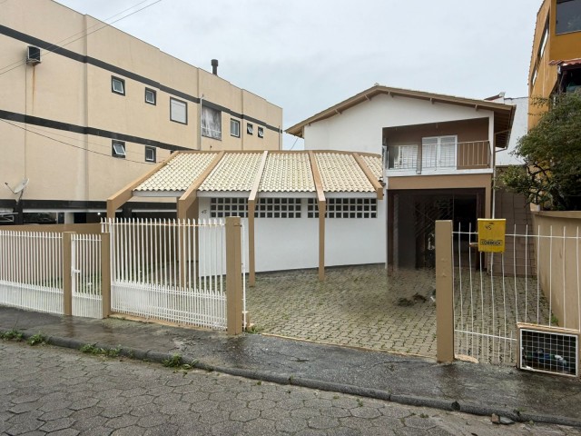 Casa com 5 dormitórios - Praia do Santinho